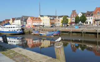 Husumer Binnenhafen an der Schiffbrücke